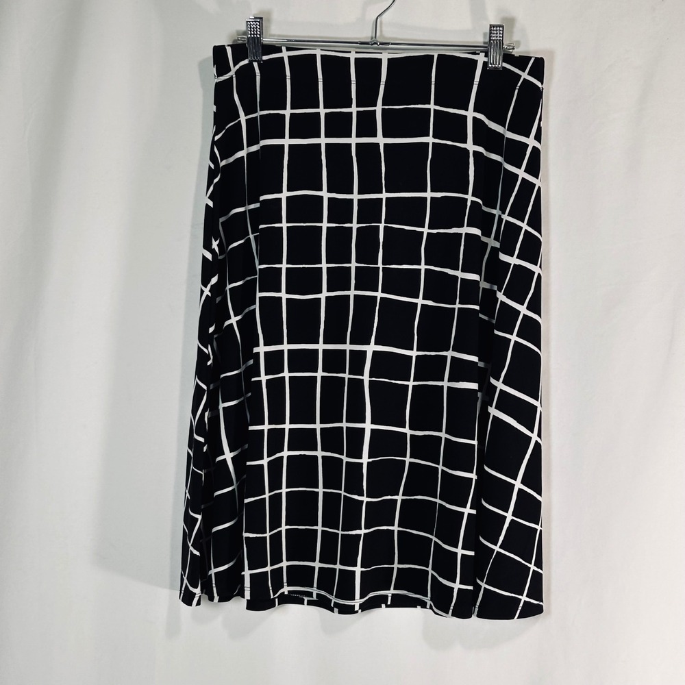 Chicos Black White Grid Print Midi Skirt Stretch Jersey Windowpane Size 1 M/L